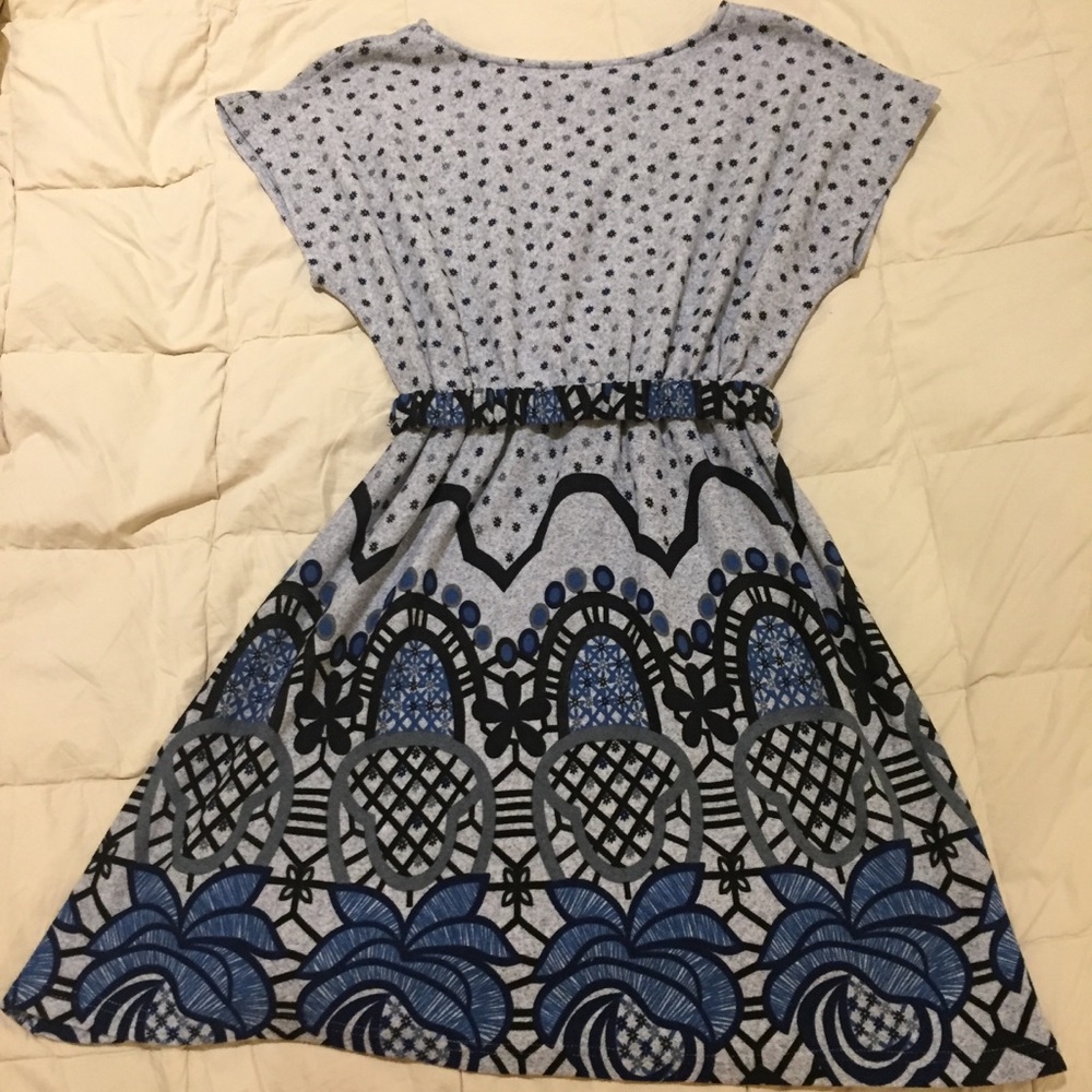 NEW | Moon Collection | Dress - Picture 2 of 4